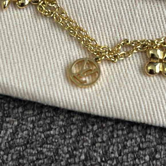 Louis Vuitton Blooming Supple Necklace like new - Picture 9 of 9